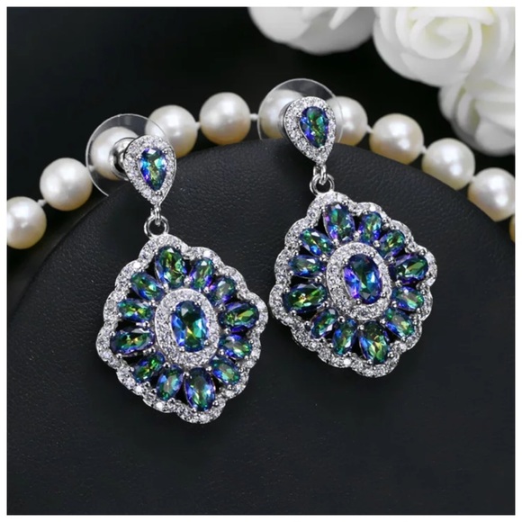 Swarovski Crystals  Stunning Earring The Aurroya - Picture 5 of 7